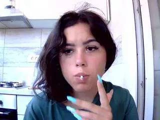 Cling to live show with prettyjulliette from CamSoda 