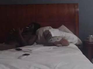 Cling to live show with traphouseluv from CamSoda 