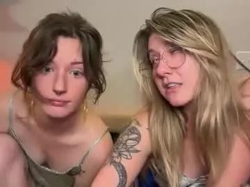 2girls1boat — GOAL: 