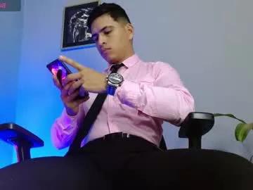 Cling to live show with alanmill3r from Chaturbate 