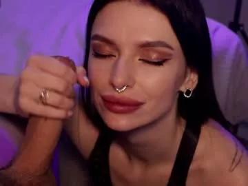 alexa_alex_liepa on Chaturbate