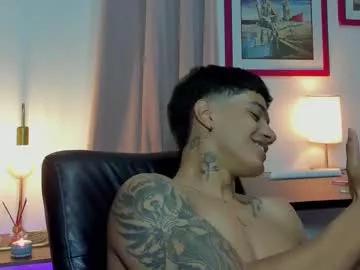 Cling to live show with aress444 from Chaturbate 