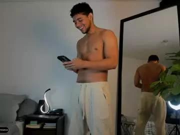 Cling to live show with austin_spears_ from Chaturbate 