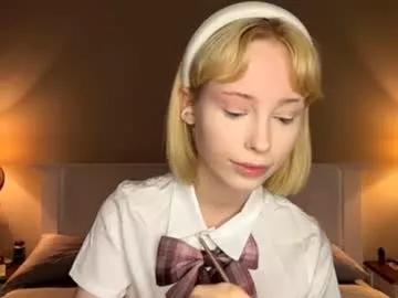 Cling to live show with bella_gasp from Chaturbate 