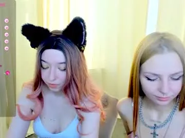 Cling to live show with bella_happy from Chaturbate 