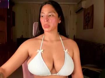Cling to live show with bella_pocahontas3 from Chaturbate 