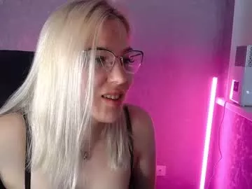 Cling to live show with brandy__stars from Chaturbate 
