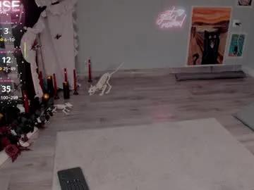 careful_i_bite on Chaturbate