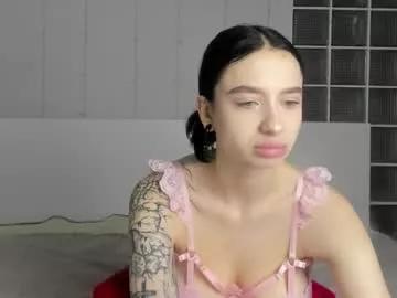 Cling to live show with chatty_alice from Chaturbate 