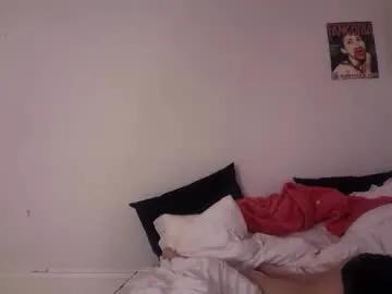 chloeros3e — shorts off #skinny #booty [765 tokens remaining]