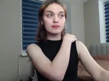 emiliarhodes on Chaturbate