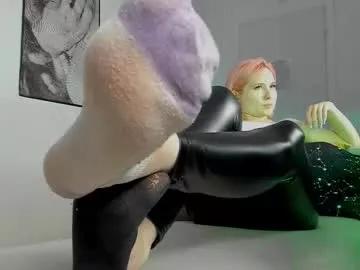 Cling to live show with fetishrey from Chaturbate 
