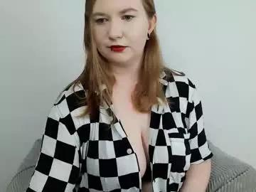 Cling to live show with glamorousnikki from Chaturbate 
