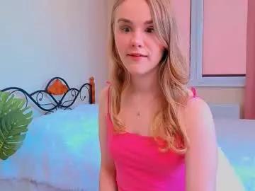 Cling to live show with hazeltrue from Chaturbate 