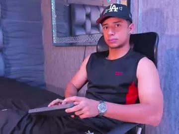 Cling to live show with jaze_bradley from Chaturbate 