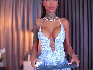 Cling to live show with kiara_moreno from Chaturbate 