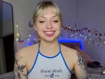Cling to live show with lavenderlav from Chaturbate 