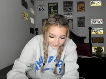 livvywinters on Chaturbate