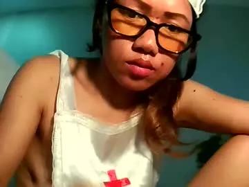 Cling to live show with luvu4everxxx from Chaturbate 