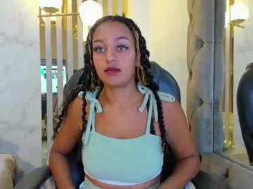 Cling to live show with melaniegh_ from Chaturbate 