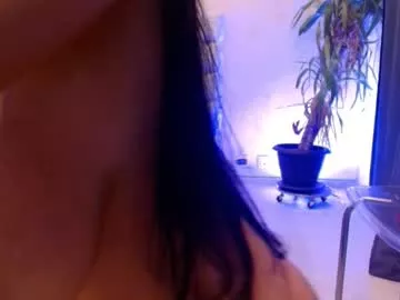 Cling to live show with meryljewell from Chaturbate 