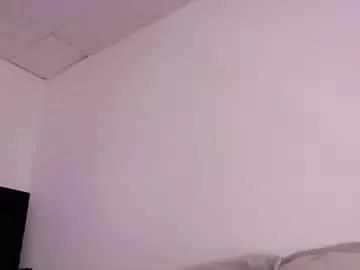 Cling to live show with missameliah from Chaturbate 