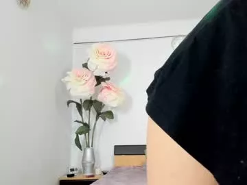 Discover naughtylov3 from Chaturbate