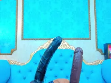 Cling to live show with pattyangel from Chaturbate 