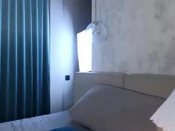 Cling to live show with sangria_blanca from Chaturbate 