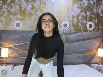 sarasaenz_99 on Chaturbate 
