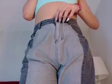 sarasaenz_99 on Chaturbate 