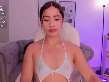 Cling to live show with saskia_litt from Chaturbate 