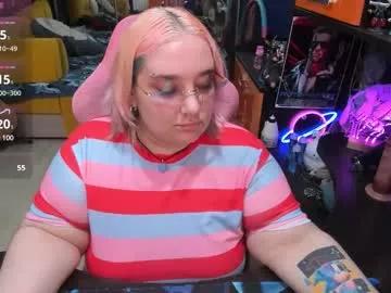 Cling to live show with softie_sofy from Chaturbate 