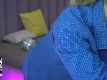 Cling to live show with sonnie_bonnie from Chaturbate 
