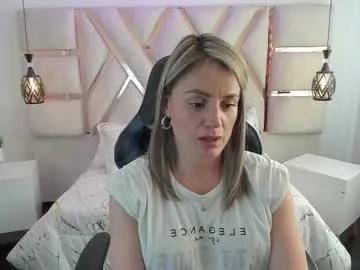 Cling to live show with tammyandradee from Chaturbate 