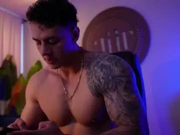 Cling to live show with thomas_falcon1 from Chaturbate 