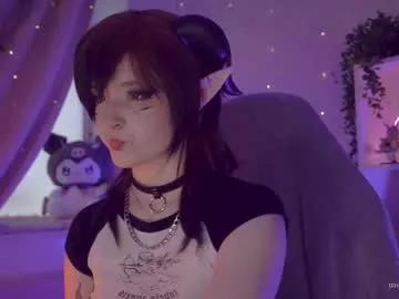 Cling to live show with vronnier from Chaturbate 