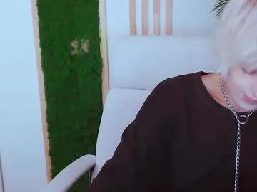 Cling to live show with whitenyx from Chaturbate 
