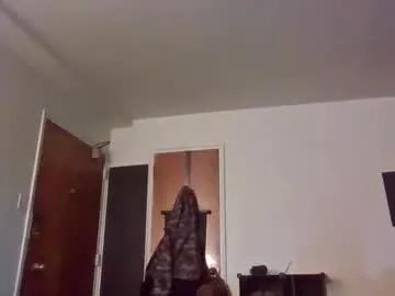 whosten0 — 'CrazyTicket': Show in progress. . Tip 300 tokens to see the show.  Type /cmds to see all commands.