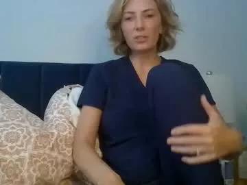 Cling to live show with xpbunni from Chaturbate 