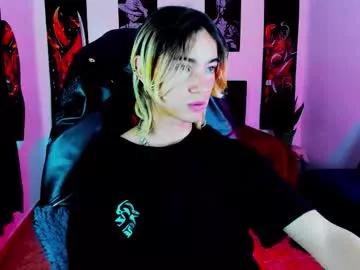 Cling to live show with xzerox_ from Chaturbate 