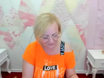 Cling to live show with yana1303 from Chaturbate 