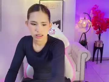 Cling to live show with zoe_blloom from Chaturbate 