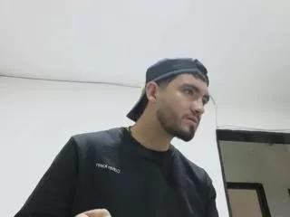 Cling to live show with dialexandro_jones from Flirt4Free 