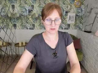 Cling to live show with paris_beautiful from Flirt4Free 