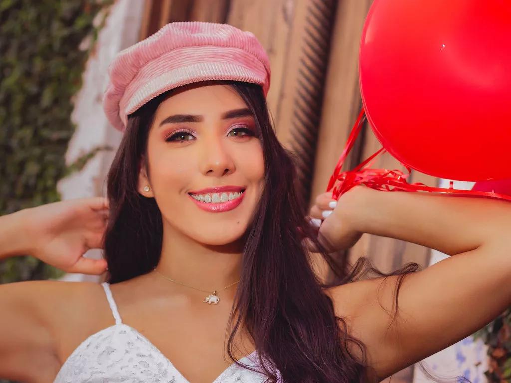 Cling to live show with AbrilVelez from LiveJasmin 