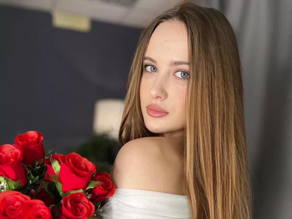 Cling to live show with AlbertaClem from LiveJasmin 