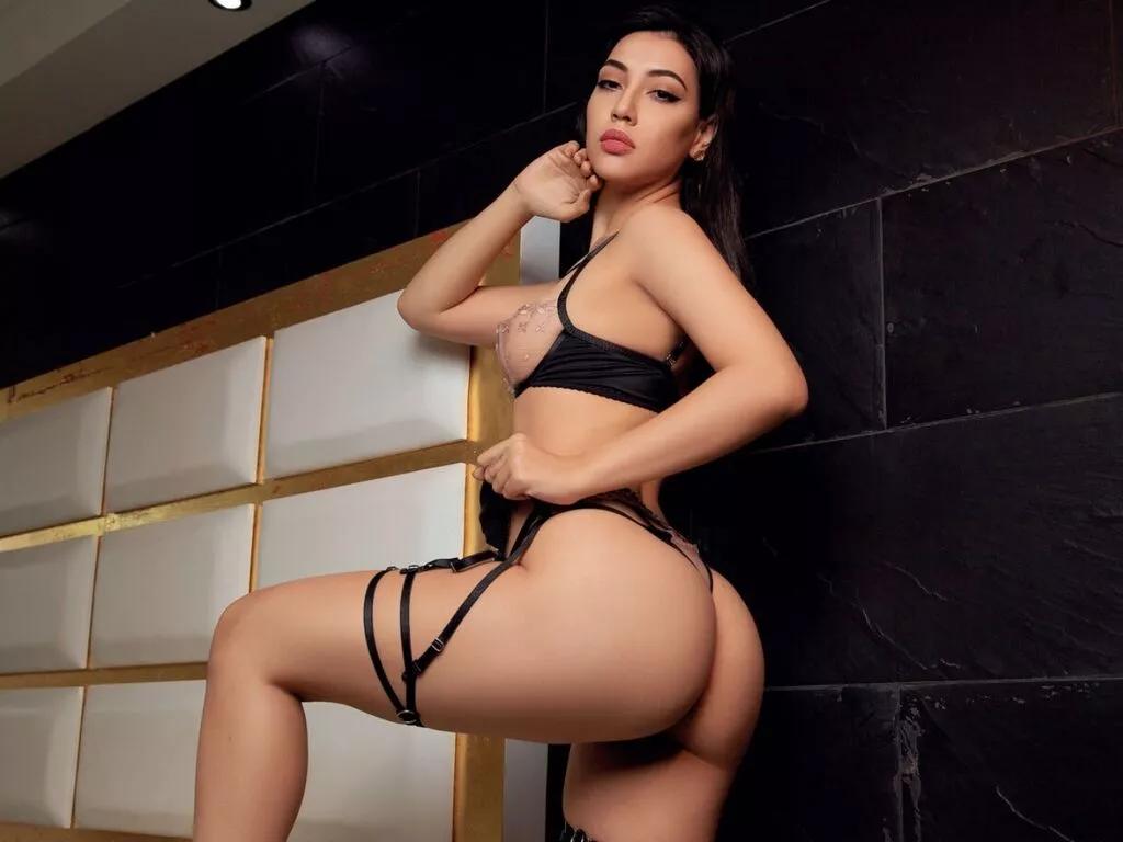 Cling to live show with AnahiMontero from LiveJasmin 