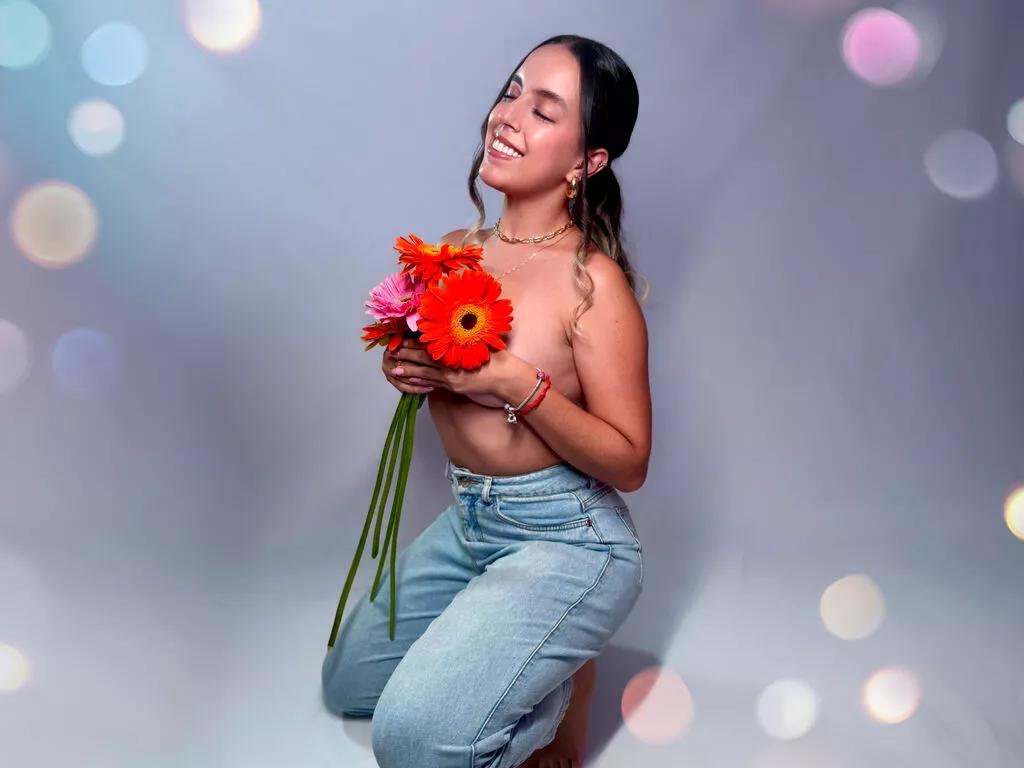 Cling to live show with AnitaDiFiore from LiveJasmin 