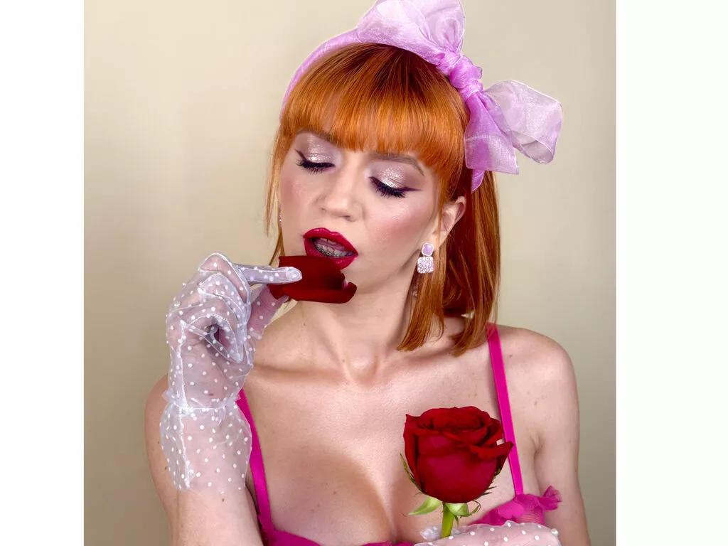 Cling to live show with AnnaHennessy from LiveJasmin 